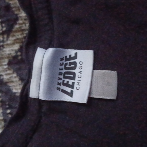 4/$60 Black Chicago Skydeck Tee - Size Medium (Women) - Picture 7 of 8
